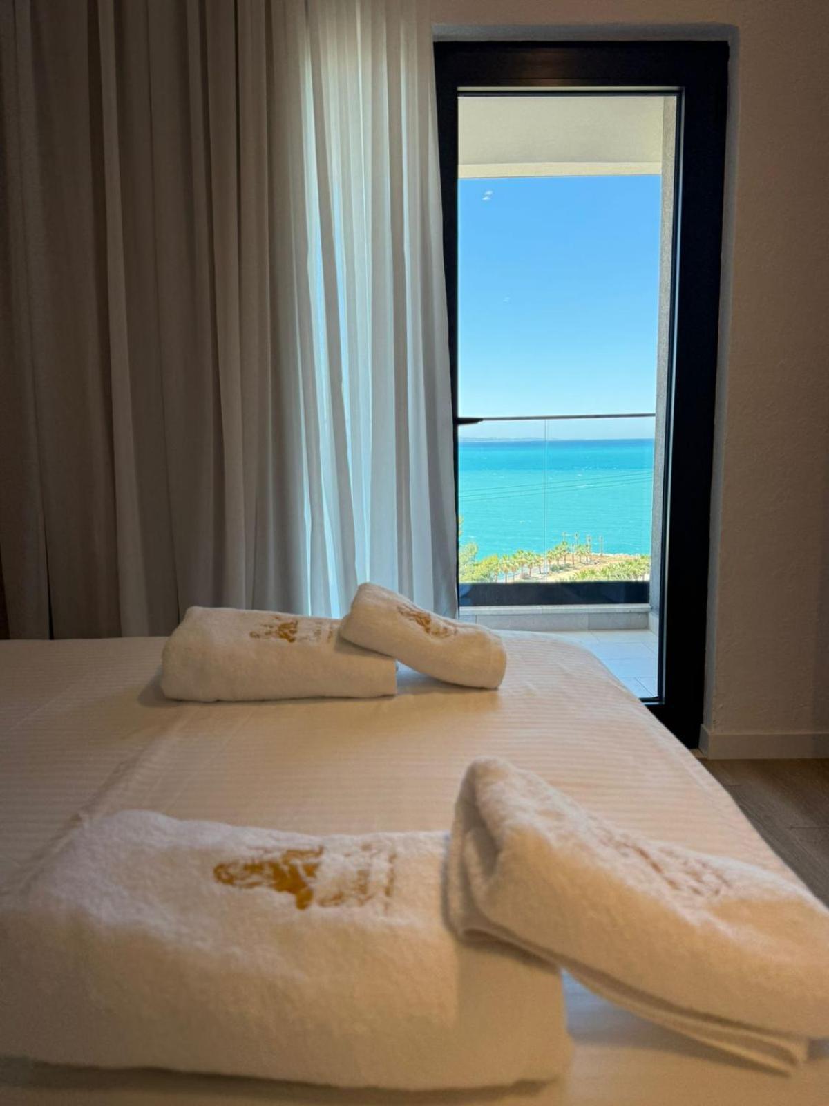 The Queen'S Lion Premium Hotel Sarandë エクステリア 写真