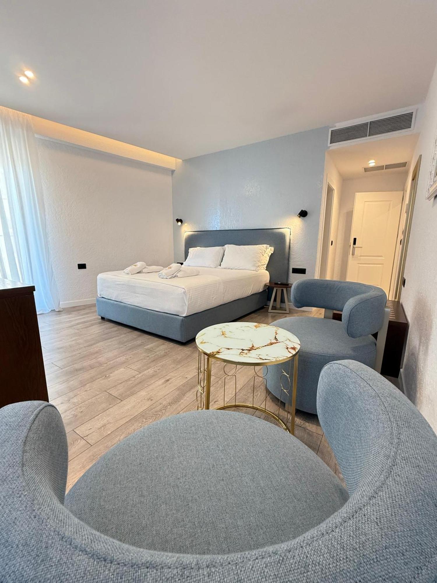 The Queen'S Lion Premium Hotel Sarandë エクステリア 写真